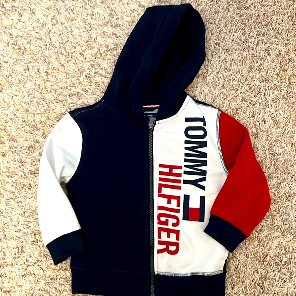 Boys 3T Tommy Hilfiger zip up hoodie